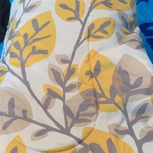 Room Essentials Yellow and Gray Leaf Comforter